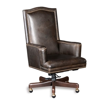 Our upholstered furniture department offers a wide range of modern and traditional coordinating sofas, loveseats, armchairs, chaises and ottomans, in both leather and fabric.