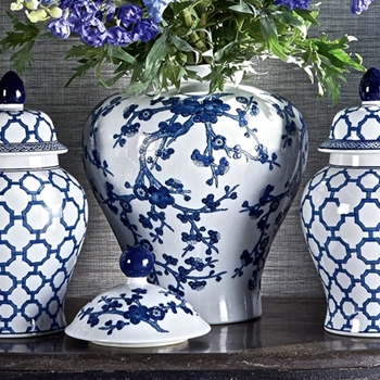 Vases & Vessels Delft Blue