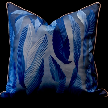 Lacroix - Cascade Bourgeon Cushion Cobalt Face Side 18SQ