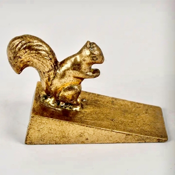 Doorstop - Wedge Gold Squirrel 4x2x3in