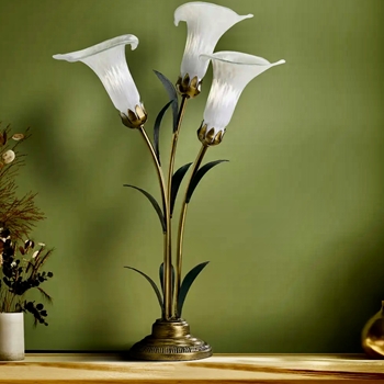 Lamp - Lily 3Light White 15x23in