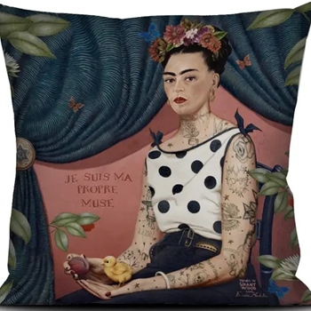 Voglio Bene France - Velvet Cushion La Muse - 20SQ