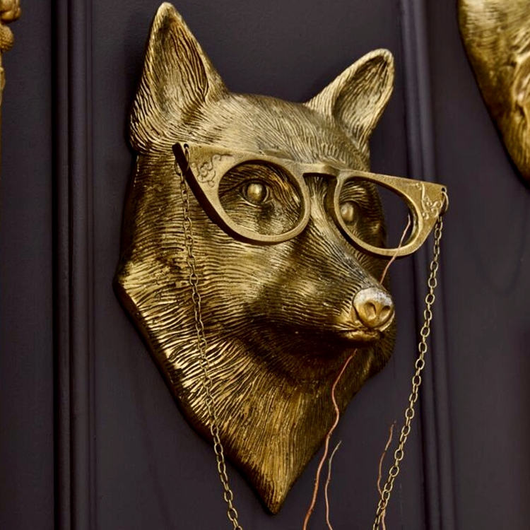 Chintz & Company - Decorative Furnishings - E+E Wall Mount Figure